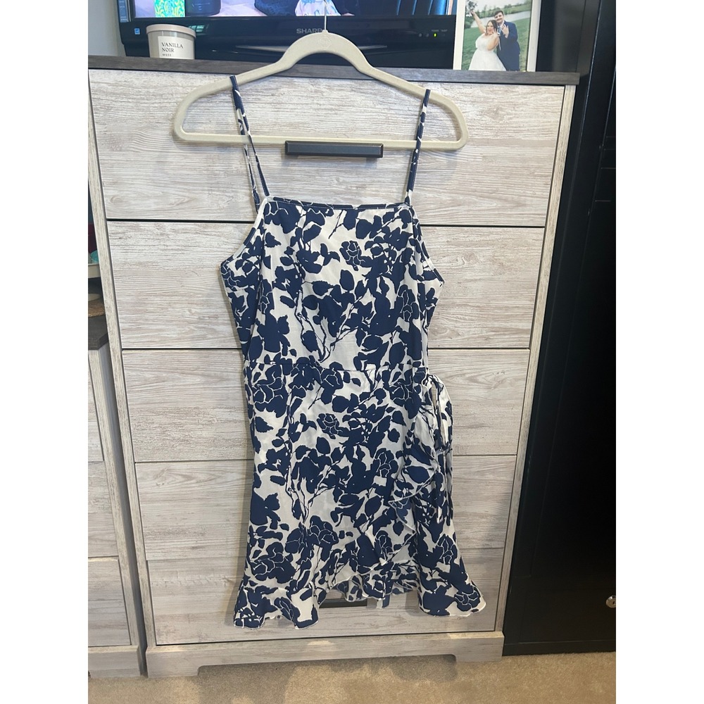 SHEIN Floral Blue White Ruffle Mini Dress Sleeveless Smocked Back Size XL - Picture 2 of 6